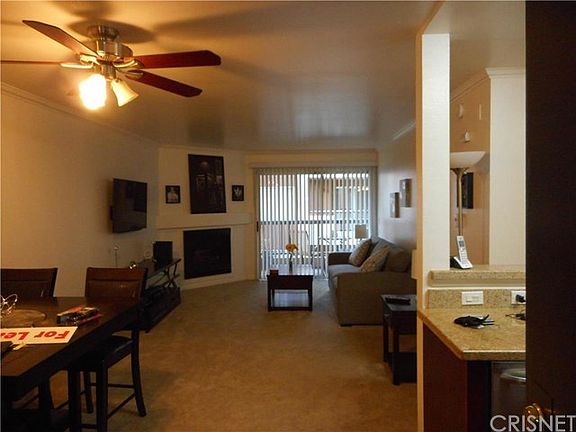 2nd image of 5530 Owensmouth Ave APT 216