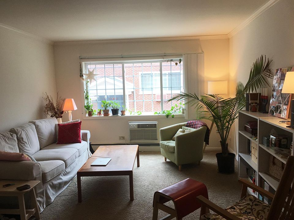 1st image of 108 Douglas Ave
