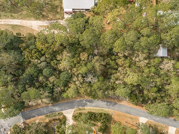 3rd image of 114 Bay Colony Way