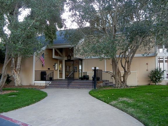 2nd image of 1126 Cherry Ave APT 57