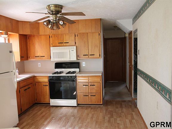 2nd image of 1805 N 110th Ave