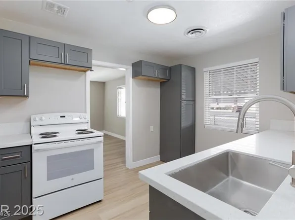 1300 E Nelson Ave, North Las Vegas, NV 89030
