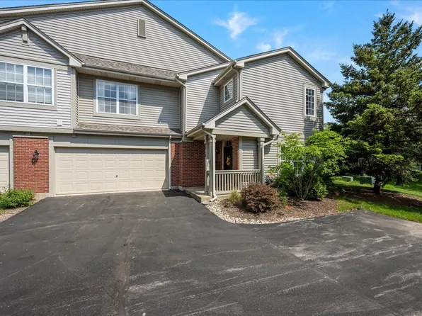 2218 Rockefeller Dr #2218, Geneva, IL 60134