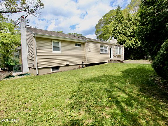 4th image of 442 Woodmere Avenue
