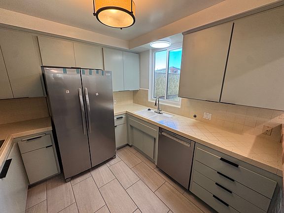 2nd image of 327 Pershing Dr #327
