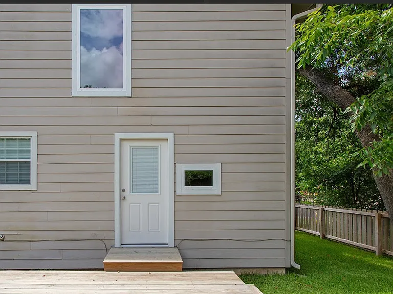 511 Homestead St — Photo 39