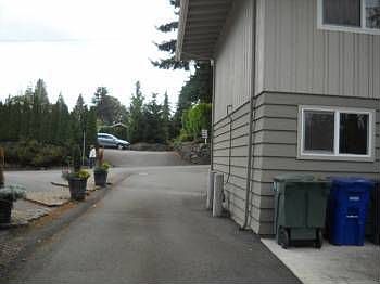 4th image of 11542 NE 21st St