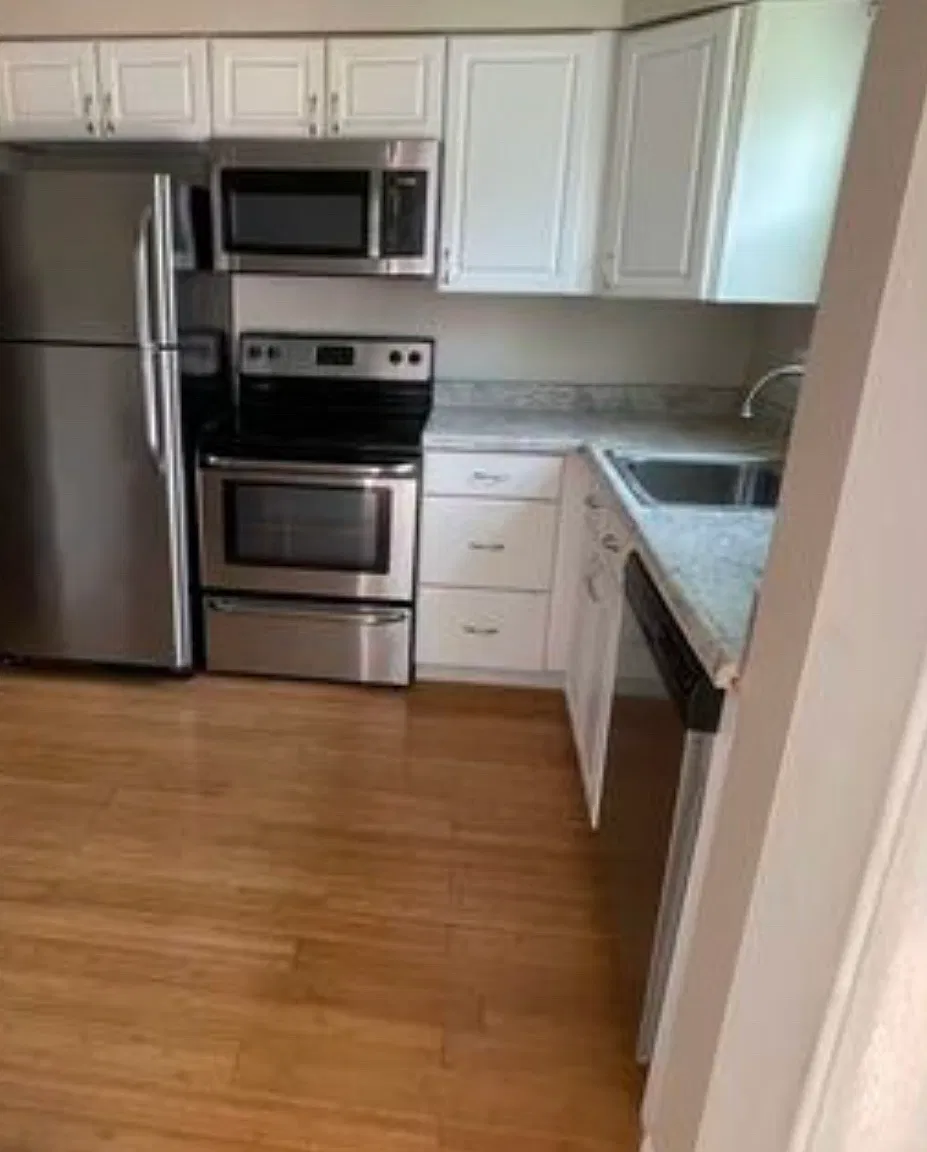 3 bed, 1440 sqft, $2,000 — Photo 3