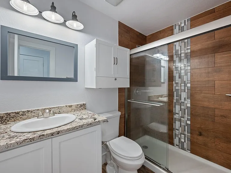 712 Ruby Isle Dr — Photo 20