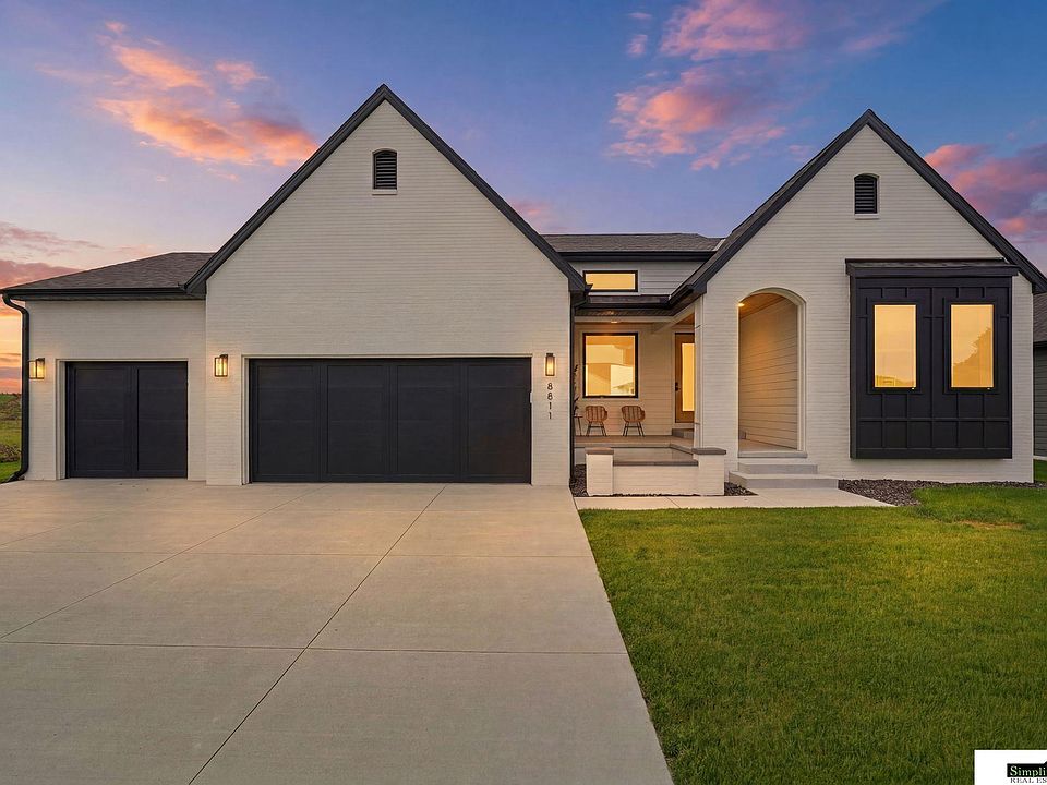 1st image of 8811 Dragonfly Ln