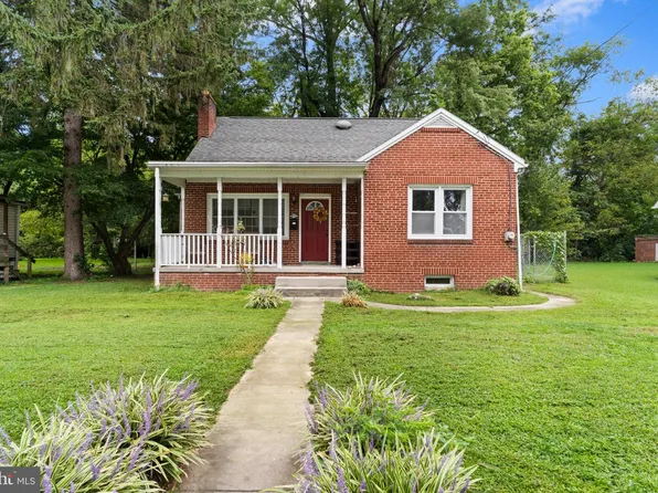 470 Willow St, Highspire, PA 17034
