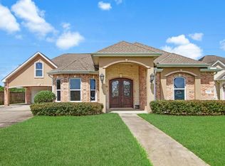 7370 Royal Meadows Cir, Port Arthur, TX 77642