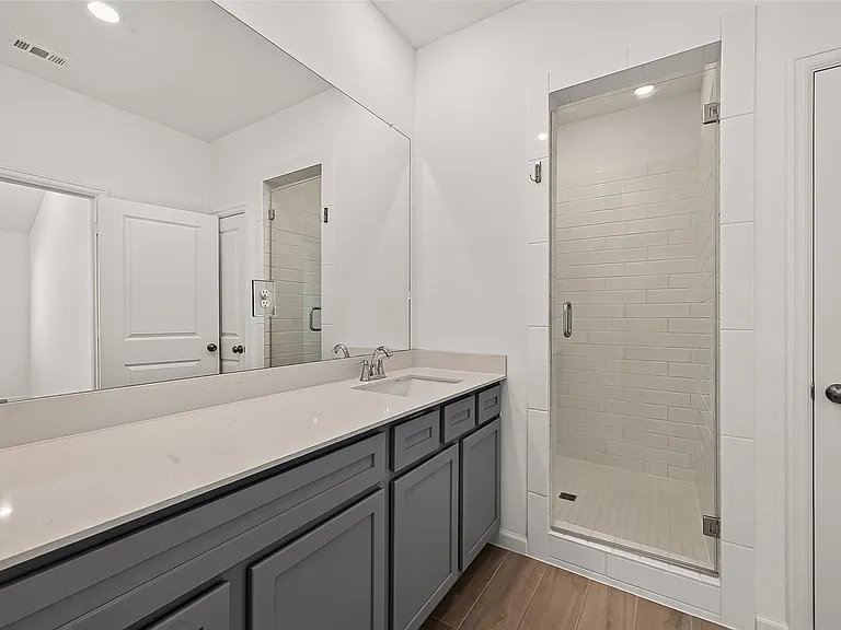 5558 Amber Brook Ln — Photo 28