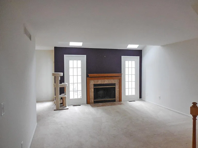 4314 Hillside Dr — Photo 3