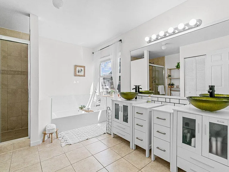 6143 Windlass Cir — Photo 16