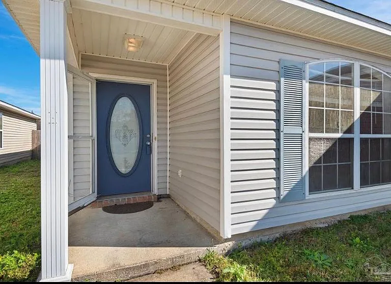 7689 Chablis Cir — Photo 2