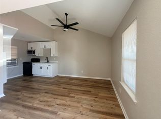 5025 Jefferson St APT 15, Houston, TX 77023