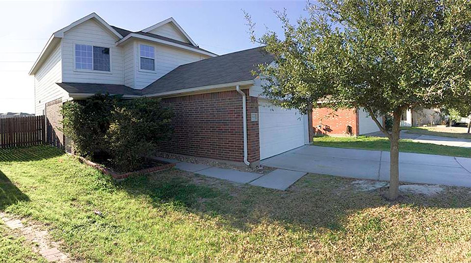 1st image of 19403 Kingston Green Ln