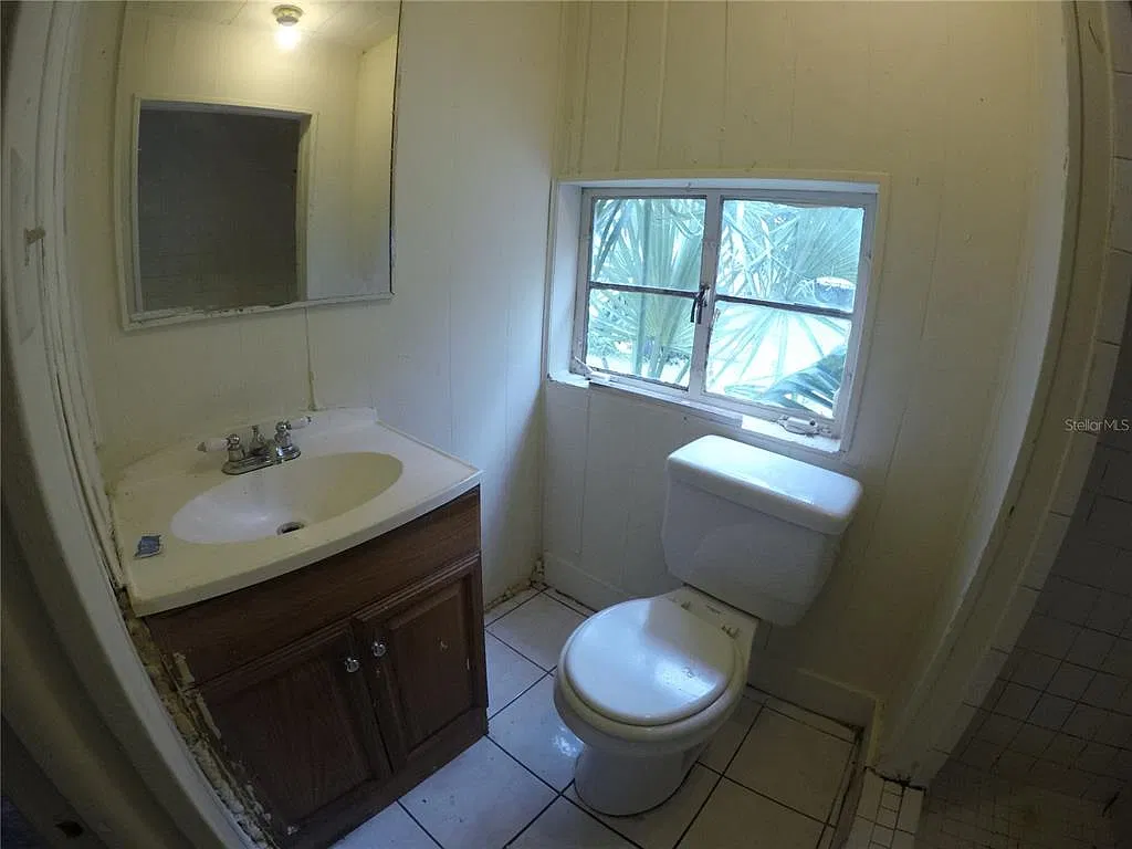 1 bed, 1.0 bath, 900 sqft, $995 — Photo 4