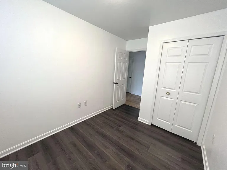 513 Willow Ave — Photo 16