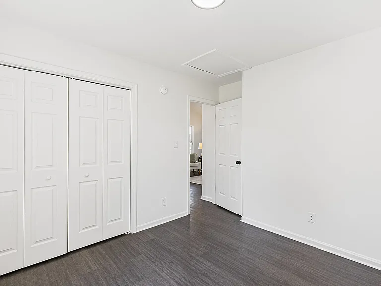 913 Tennyson Dr — Photo 17