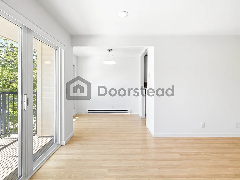 12700 NE 8th St #E303 — Photo 12