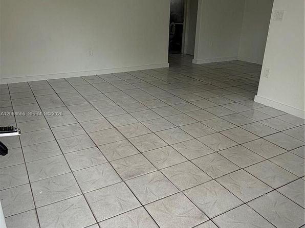 16120 NE 19th Ct APT 1