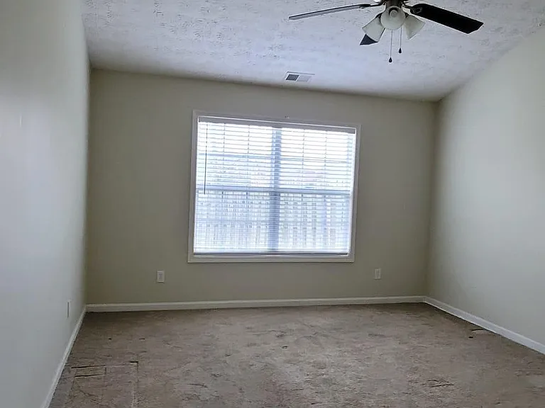 5603 Collington Ct — Photo 30