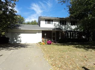 410 Loma Dr, Forsyth, IL 62535