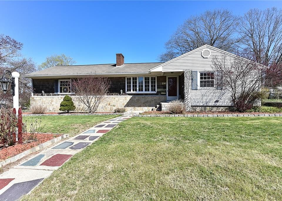 190 Fairview Ave, Coventry, RI 02816 Zillow
