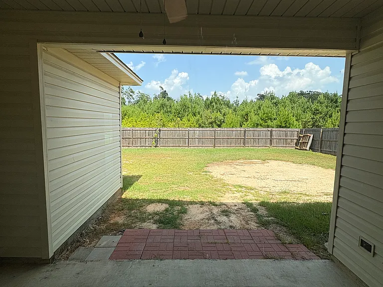 307 Yellow Pine Dr — Photo 5