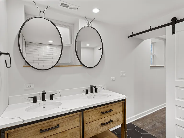 3700 N Magnolia Ave — Photo 12