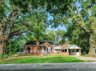801 Requa Rd, Cherryville, NC 28021