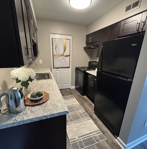 Beacon Point Apartments — Photo 4