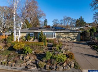 2536 Bolton Ter S, Salem, OR