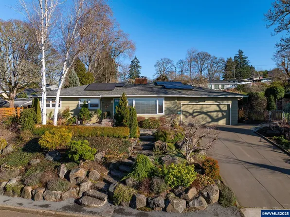2536 Bolton Ter S, Salem, OR 97302