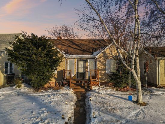 4822 Dupont Ave N, Minneapolis, MN 55430