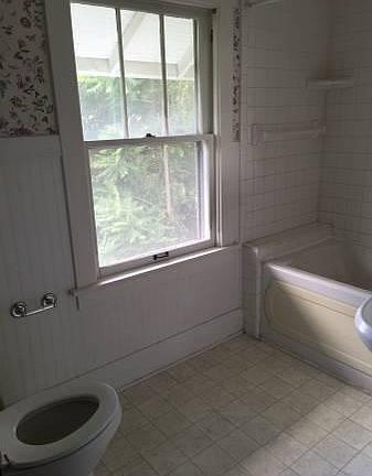 4th image of 3107 Lincoln Blvd