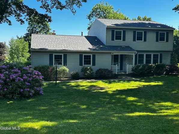9 Brookhill Drive, Niskayuna, NY 12309