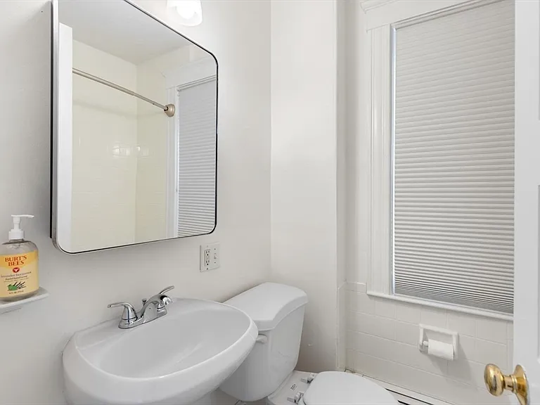 31 Fountain Rd #1 — Photo 22