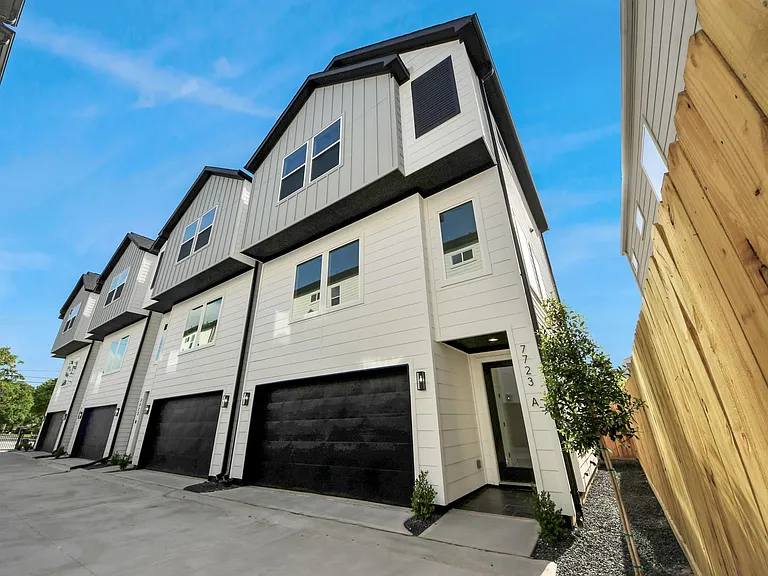 7723 Hammerly Blvd #A — Photo 2