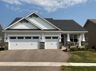 662 Copper Ct, Waconia, MN 55387