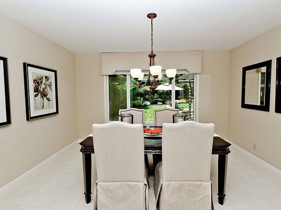 3rd image of 1658 Bellflower Ct