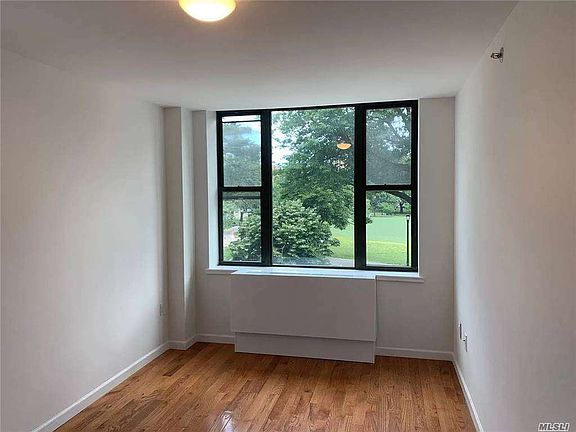 4th image of 8914 150th St APT 4C