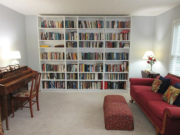5th image of 898 Charwood Dr