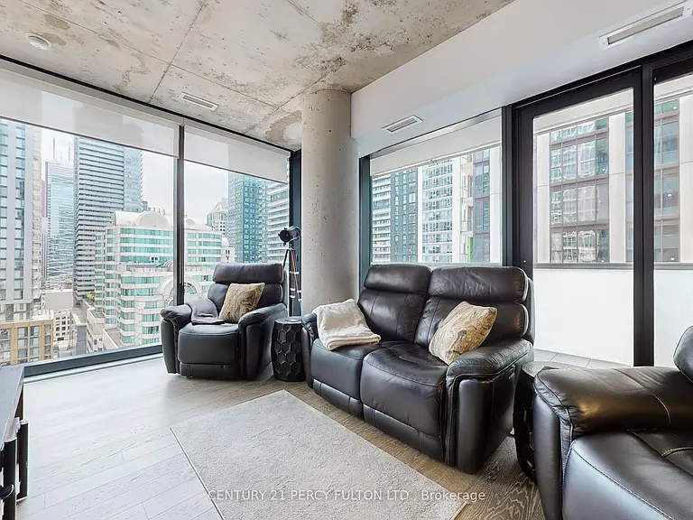 11 Charlotte St #1707 — Photo 6