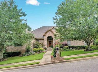 42 Saratoga Dr, Little Rock, AR 72223