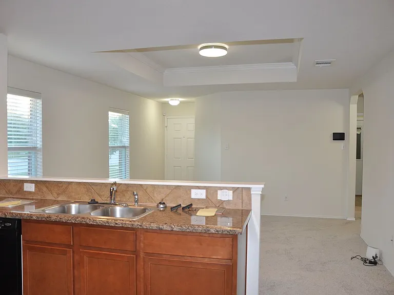 13501 Moura Cv — Photo 6