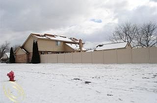 3rd image of 21316 Maplewood St
