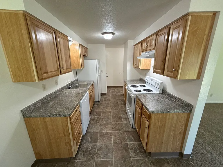 3807 Iberis St NE — Photo 7
